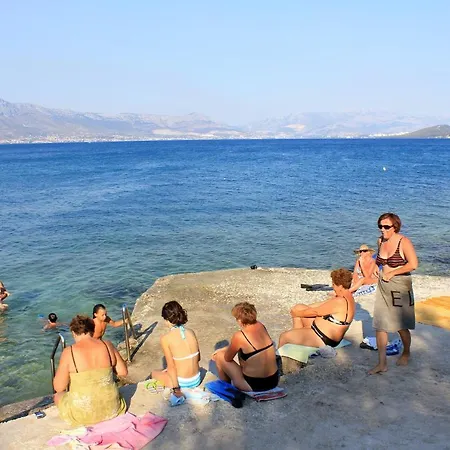 Seaside House Slatine, Ciovo - 748 Vakantiehuis *